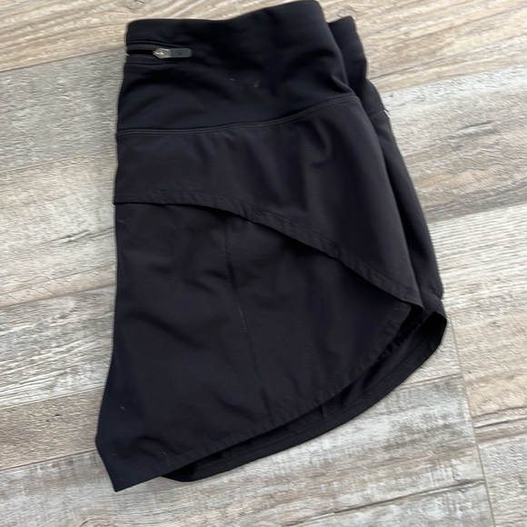Lululemon Speed Up Shorts 4” - Picture 2 of 4